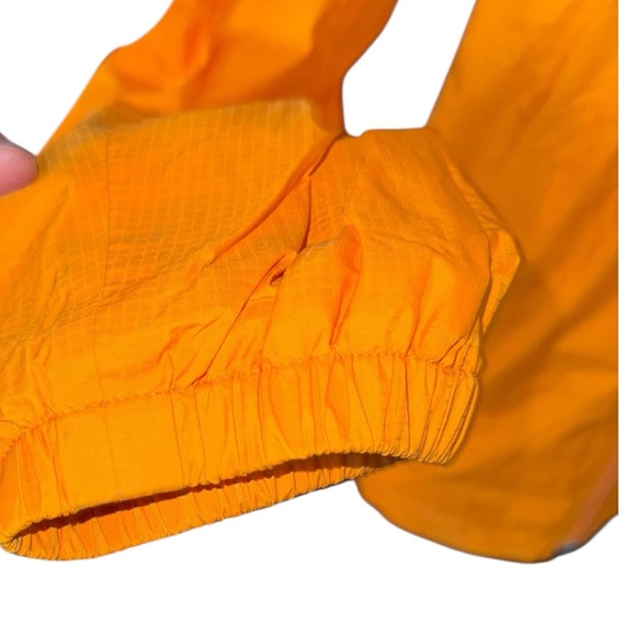 VTG L.L. Bean‎ Gortex hiking windbreaker lightweight in bright orange reflective - Picture 5 of 12